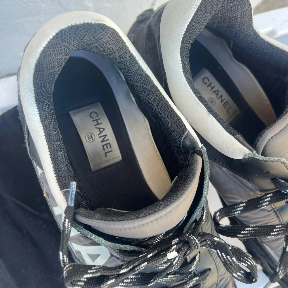 Original mens Chanel shoes - Picture 3 of 6